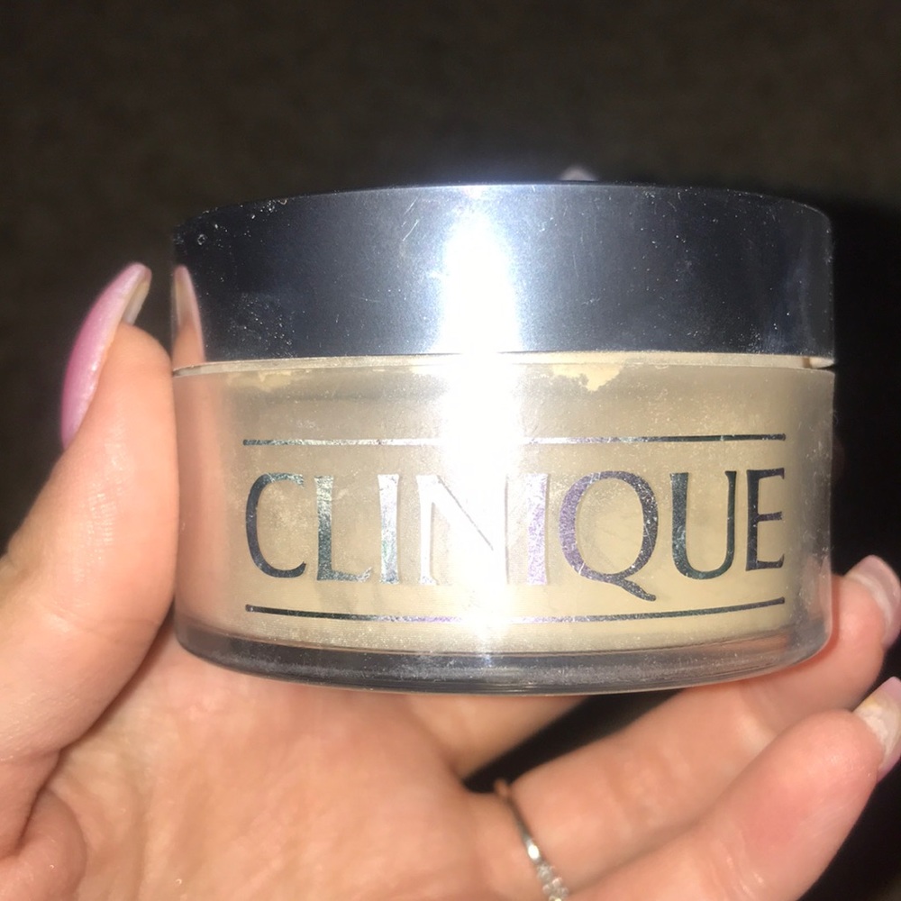 Clinique Powder